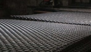 Comment résoudre le problème du colmatage des trous du tamis vibrant ?